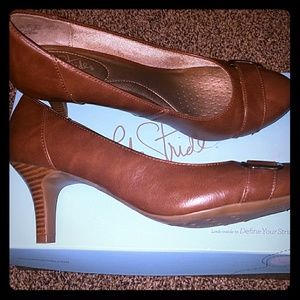 Life Stride Heels